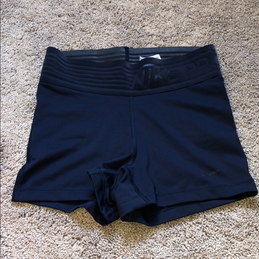 navy blue nike pro shorts